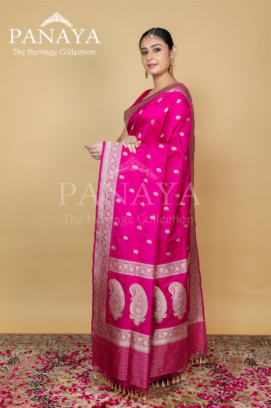 Handloom, katan silk with kadwa buti, kari gold work anchal with zaal lace