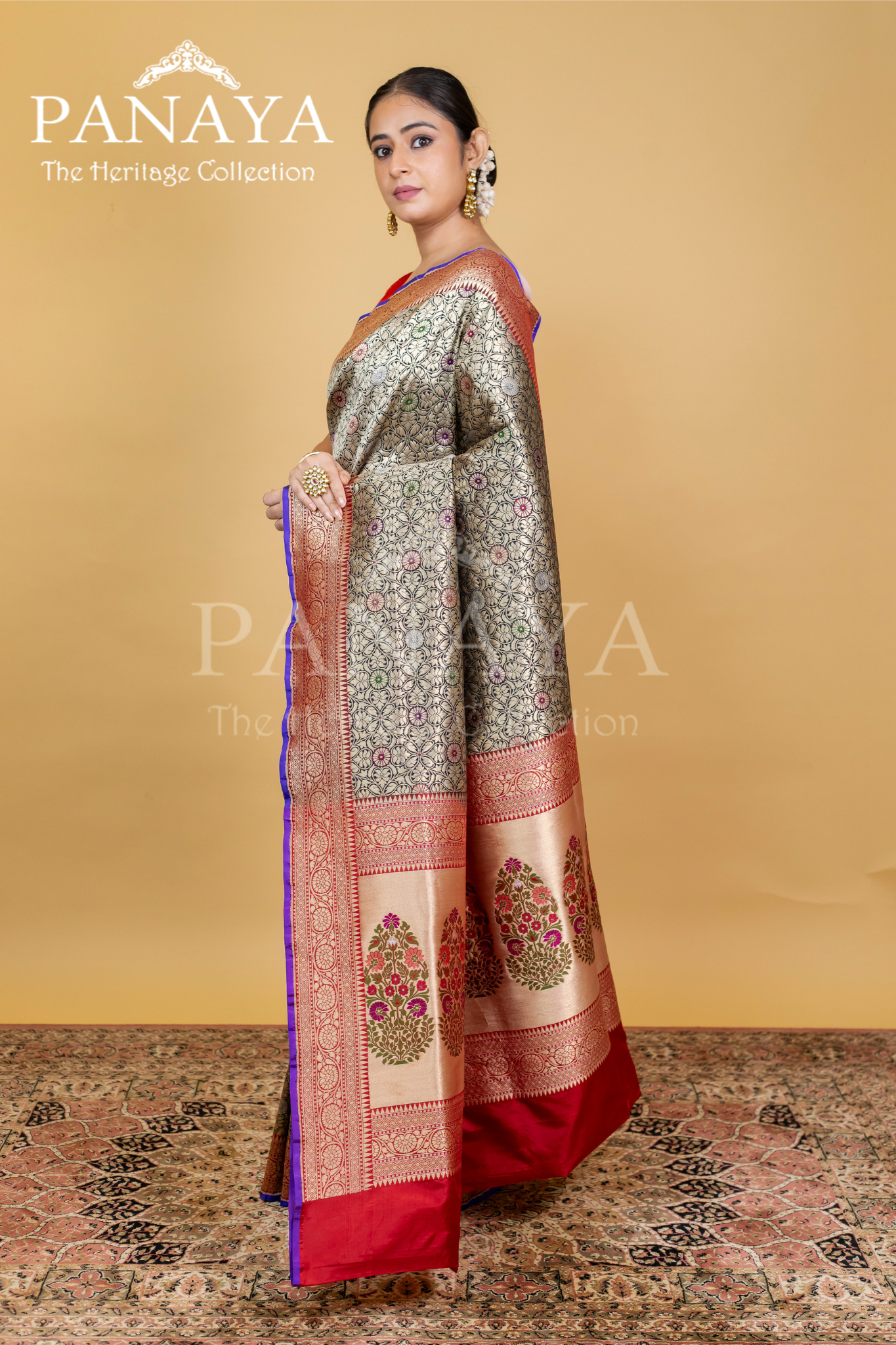Tanchoi Silk Brocade Design With Paithani Anchal With Contast Red Border