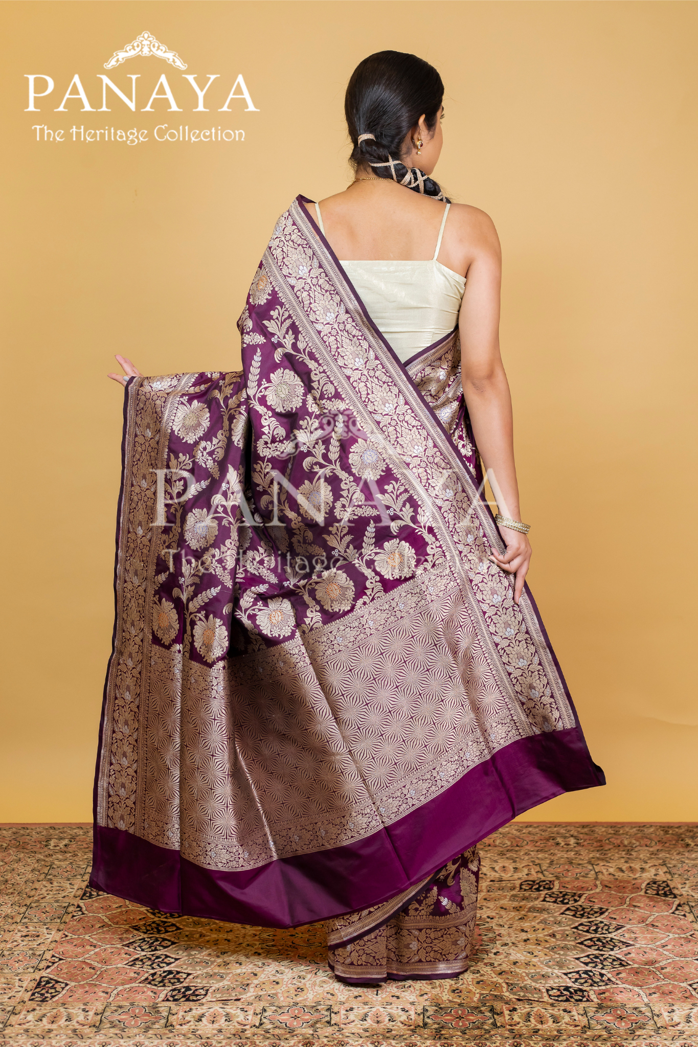 Katan Silk Handloom With Zaal Design With Banarsi Anchal Border