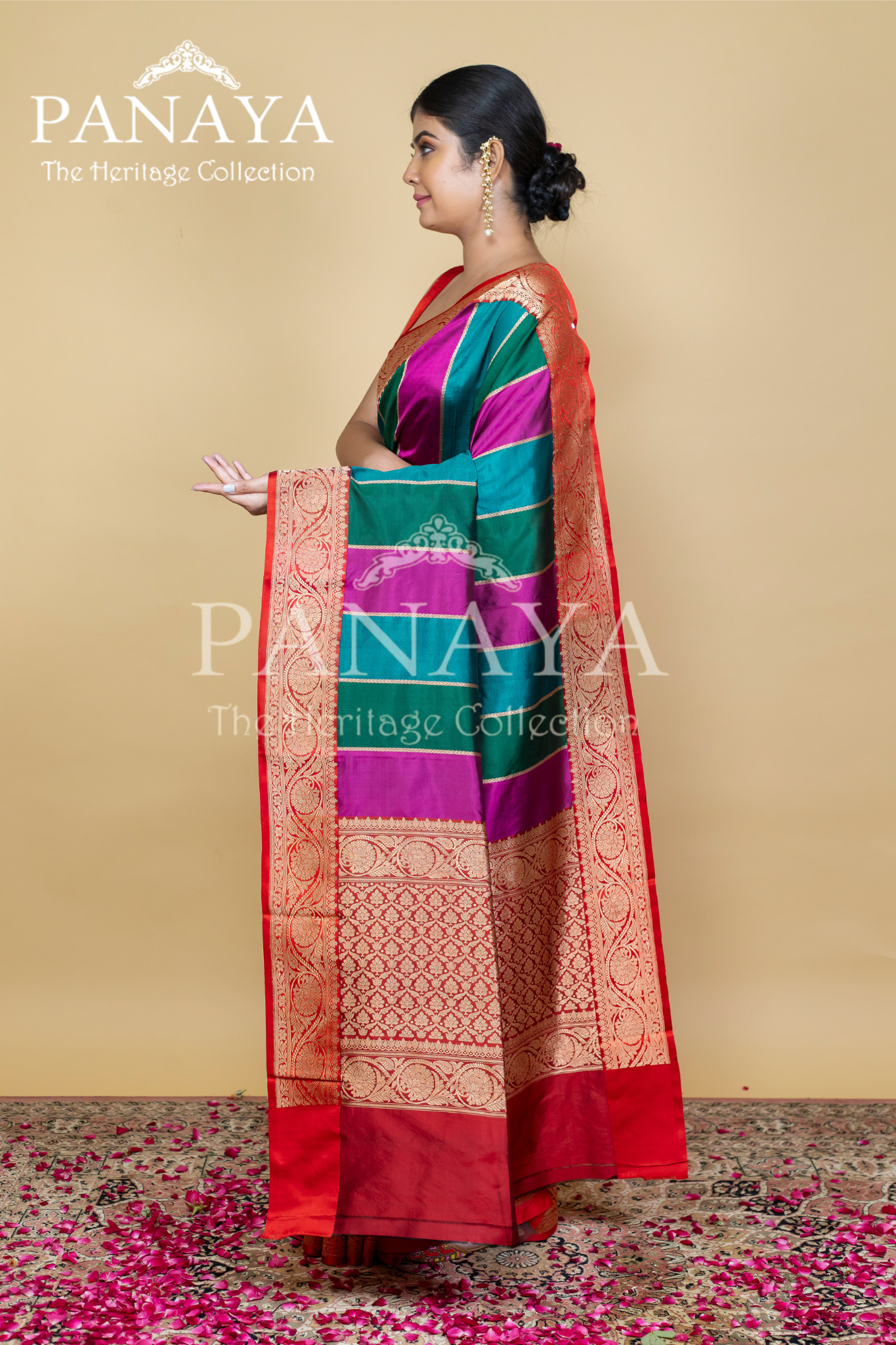 Katan Silk Rangkat With Red Border Banarasi Anchal Border