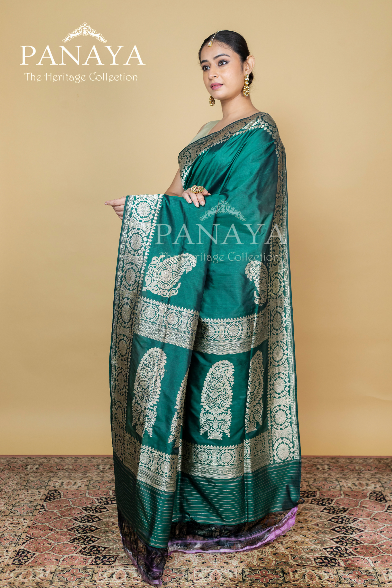 Handloom Katan Silk With Kuniya Banarasi Border Anchal