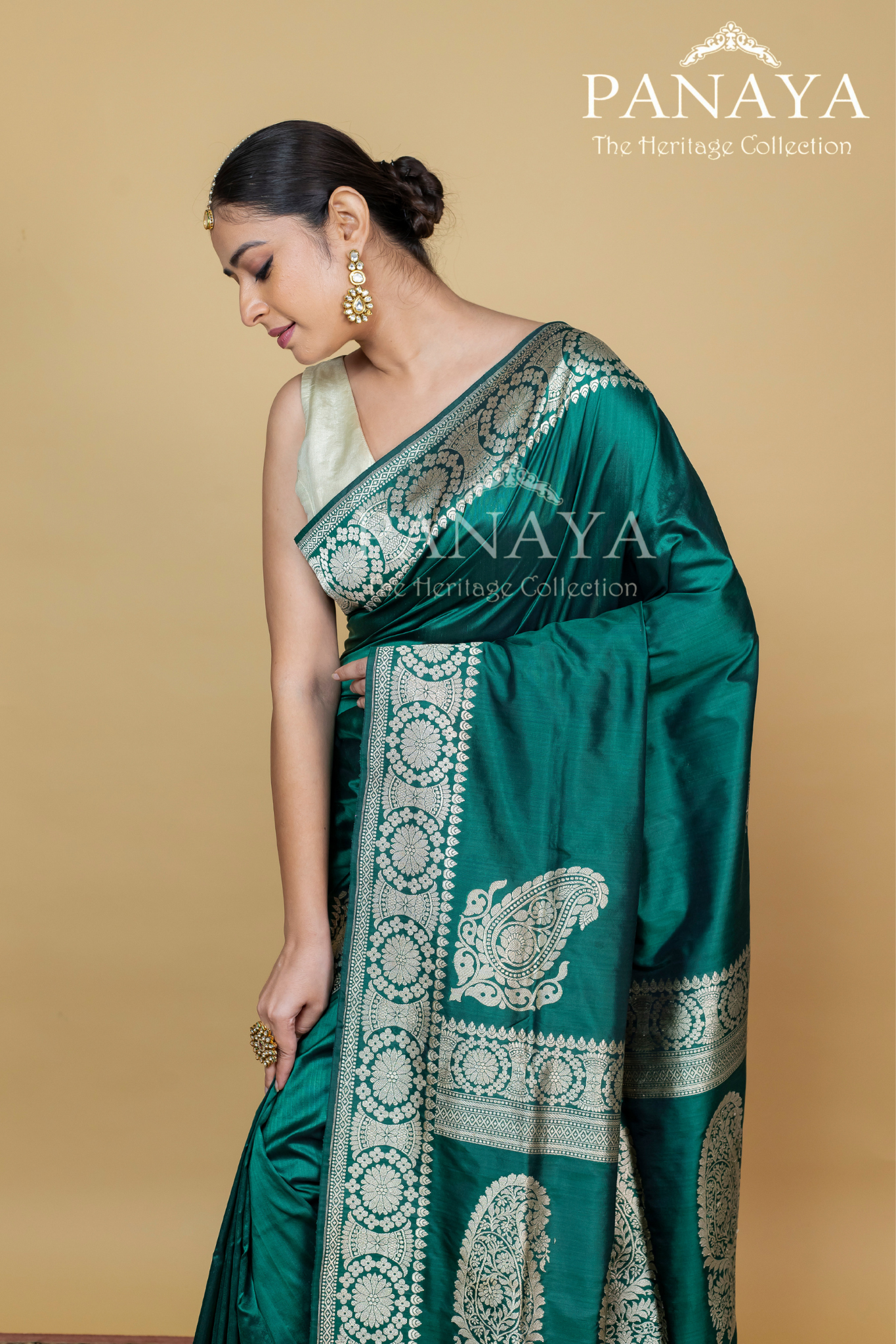 Handloom Katan Silk With Kuniya Banarasi Border Anchal