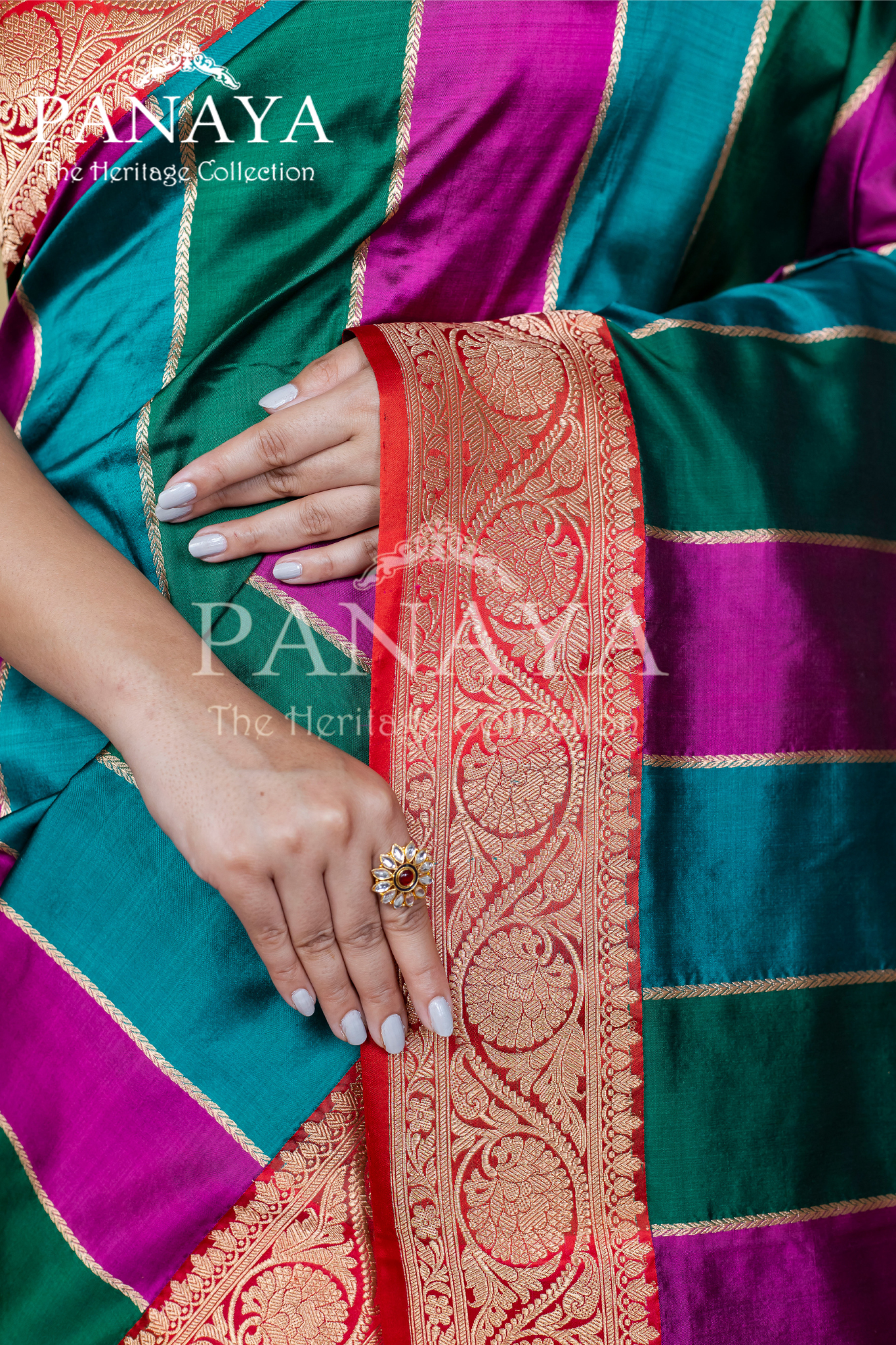 Katan Silk Rangkat With Red Border Banarasi Anchal Border