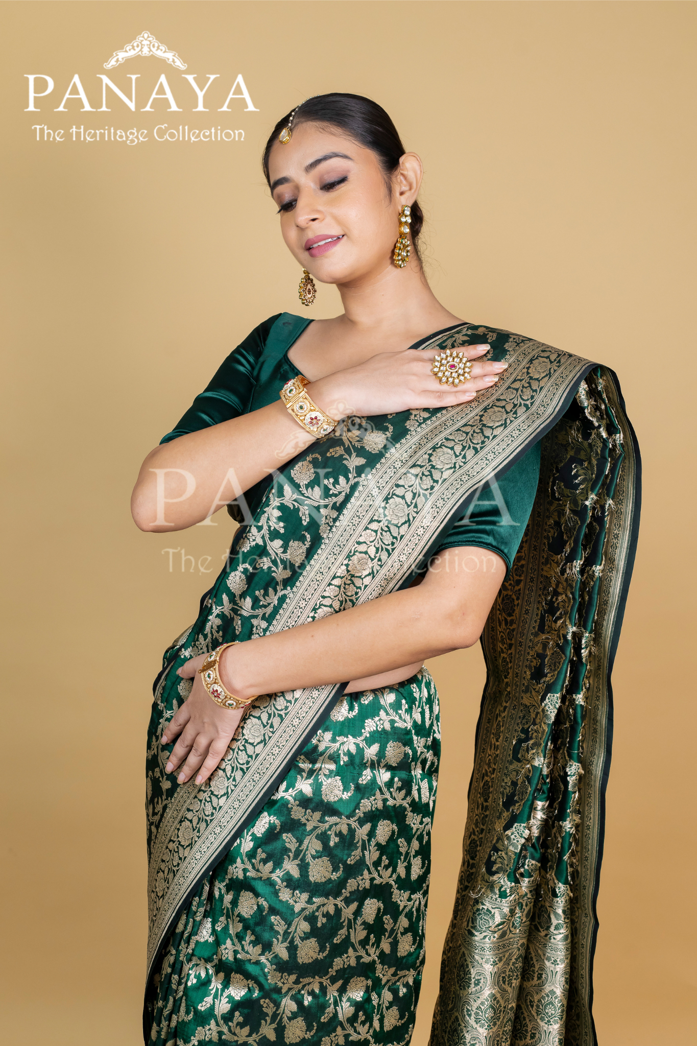 Banarasi Floral Zaal Work With Banarsi Anchal And Border