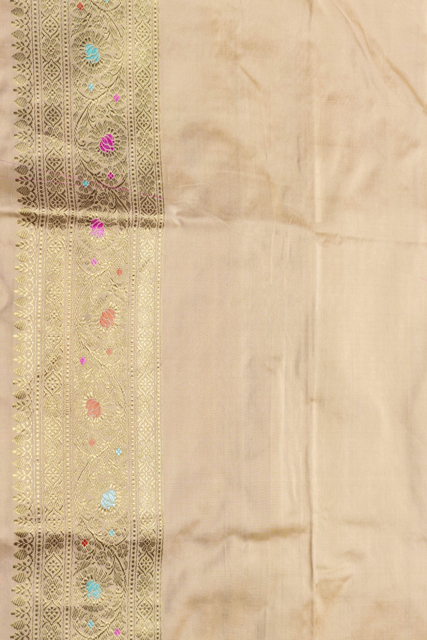 Gold Handwoven Kadwa Katan Silk Saree - Panaya