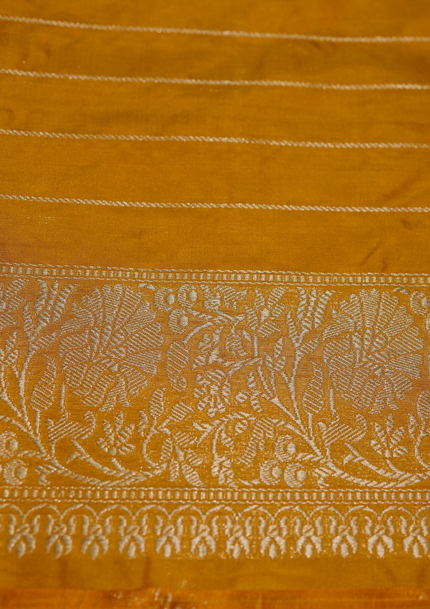 Orange Handwoven Kadwa Katan Silk Saree - Panaya 