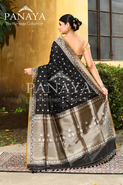 Saree Katan Silk Handwoven with Banrasi Aanchal & Border with Gold & Silver Booti