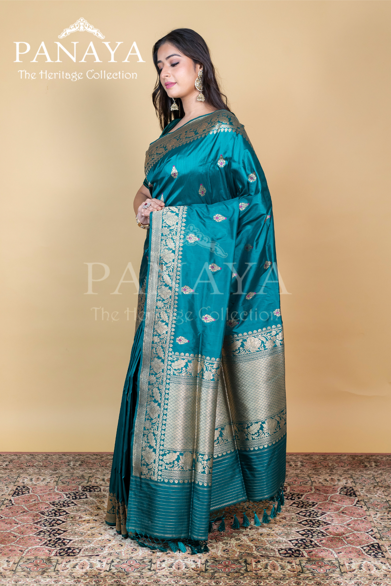 Meena Buti Katan Silk Handloom With Banarsi Anchal Zari Work Border