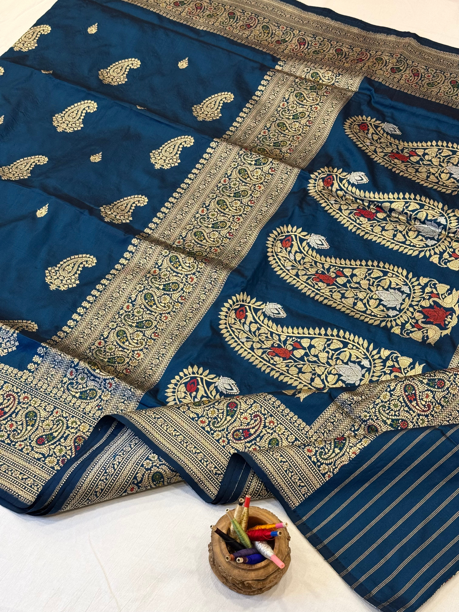 Saree Katan Silk with Meenedarr Banarasi Aanchal & Border with Gold Zari Carry Boota