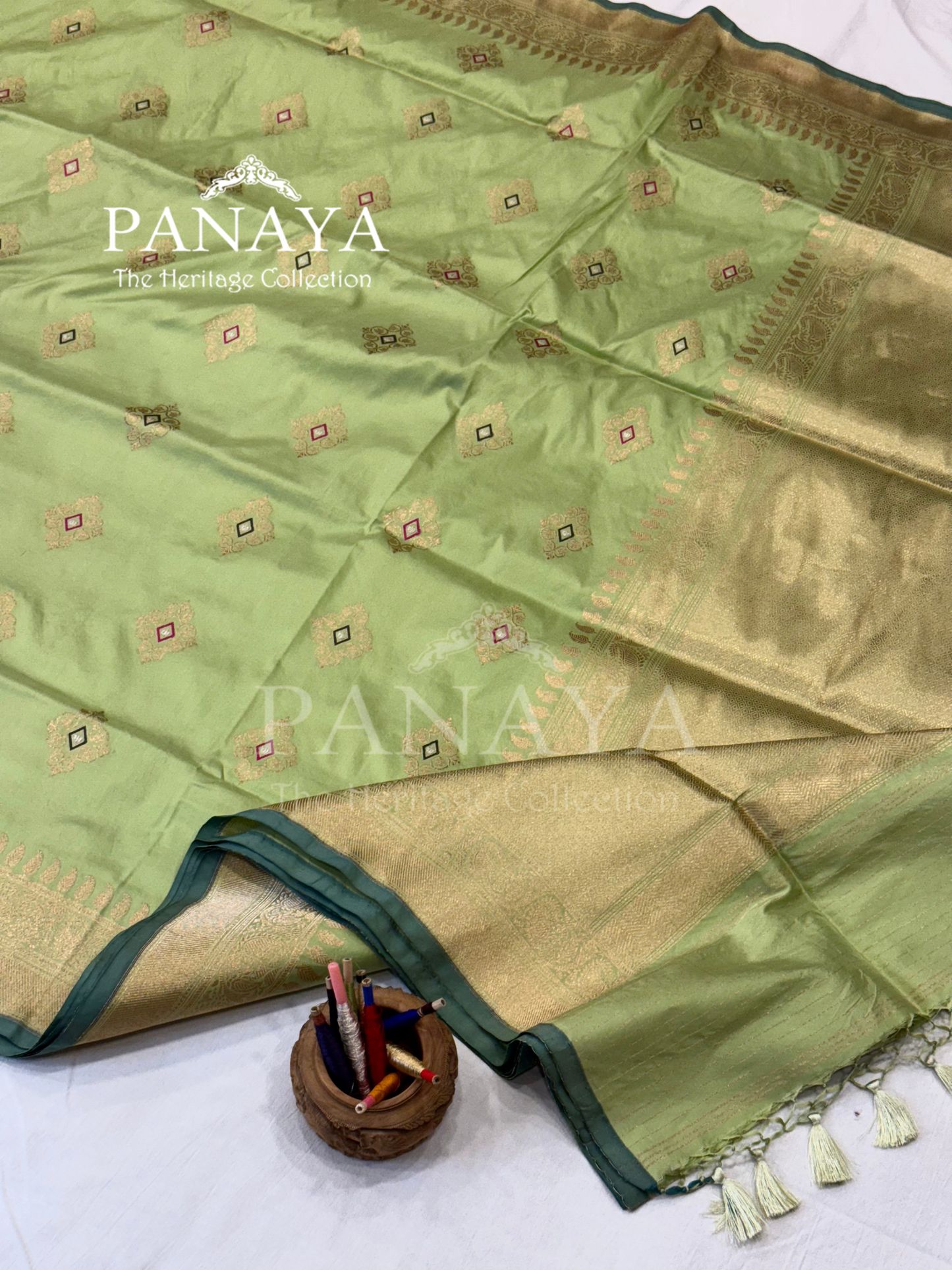 Saree Katan Silk with banarasi aanchal & Border with meenedar Boota Design
