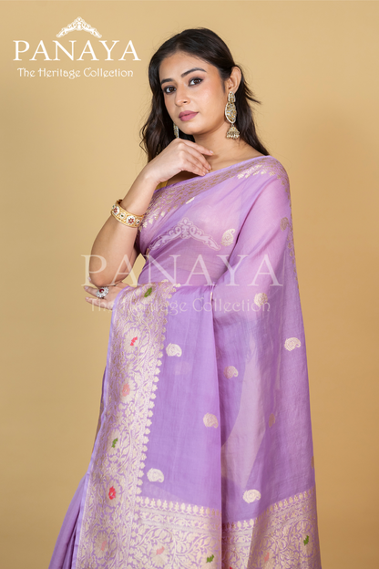 Kora Silk Kairi Buti With Gold Zari Meenakari Anchal And Border