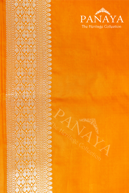 Handloom Cut Work Banarasi Border And Anchal Zaal Design