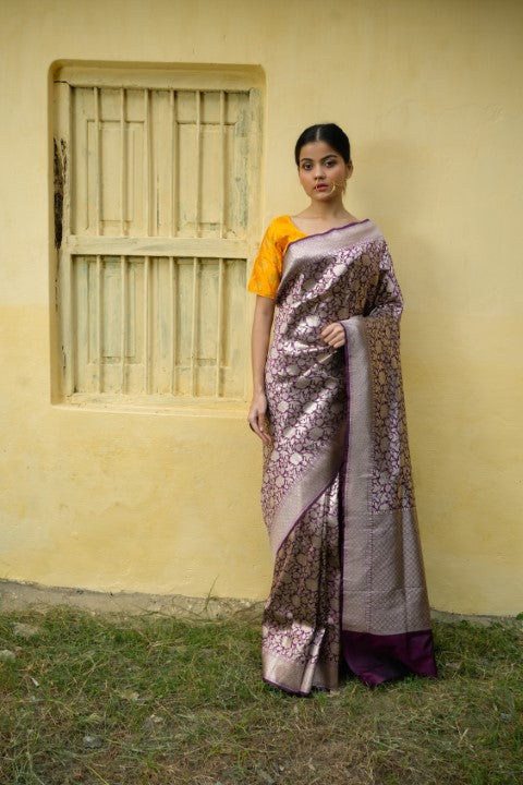 Shakti : Banarasi Brocade Saree In Shades Of Ivory And Pink With Mugha –  Zari Banaras