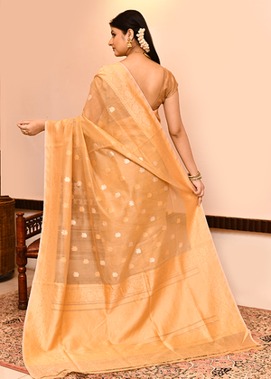 Gold Kora Silk Saree — Kadwa Booti