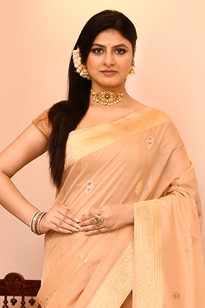 Light Peach Kora Silk Saree — Kadwa Booti Meena