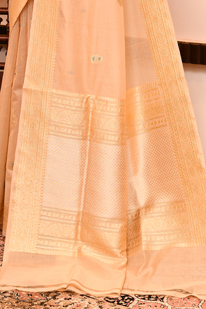 Light Peach Kora Silk Saree — Kadwa Booti Meena