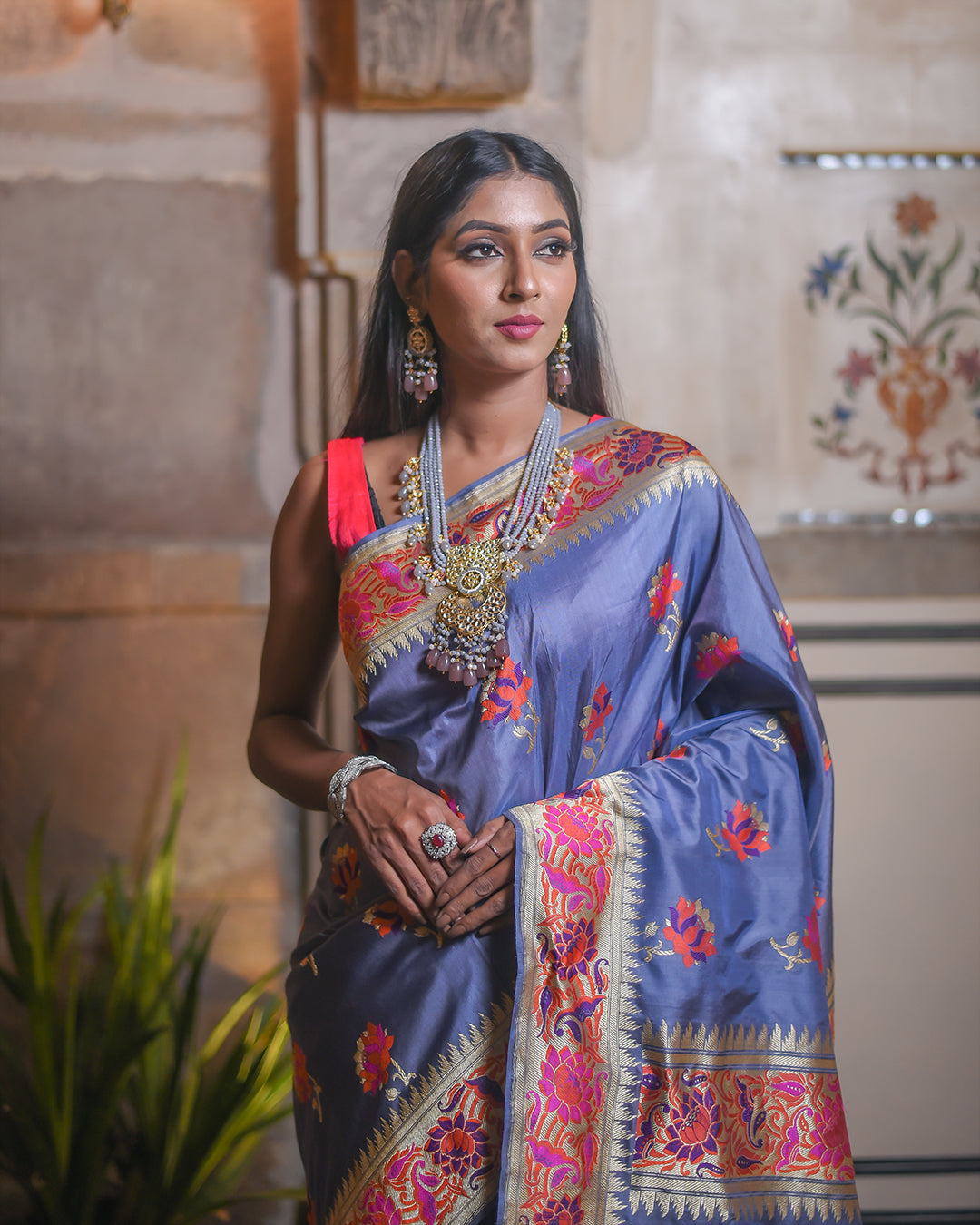 Steel Grey Handwoven Kadwa Katan Silk Saree - Panaya 