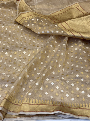 Golden Tissue Silk Saree — Kadwa Booti