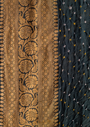 Grey Georgette Silk Saree - Kadwa Jaal
