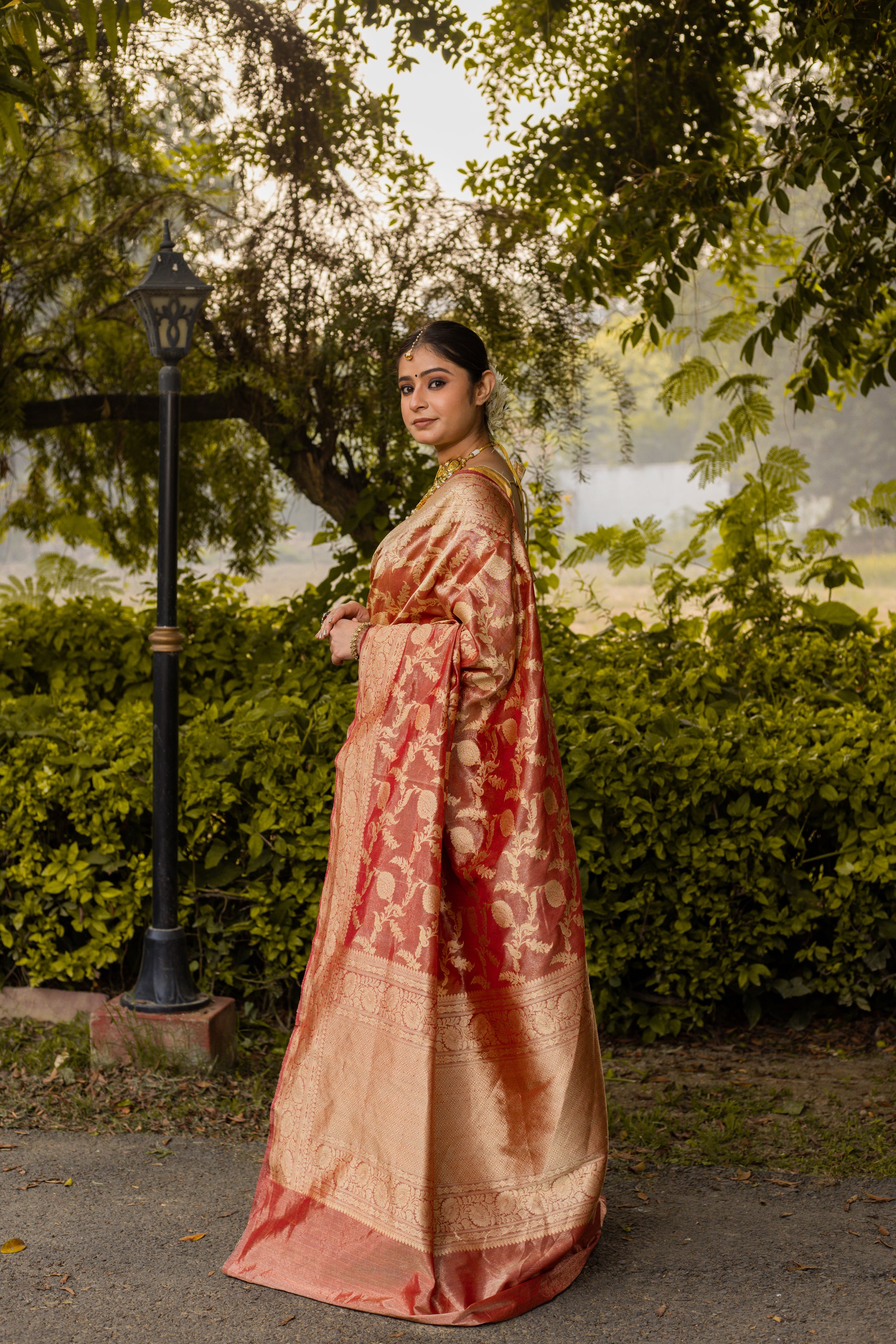 Maroon Saree Tissue Jangla Handwoven