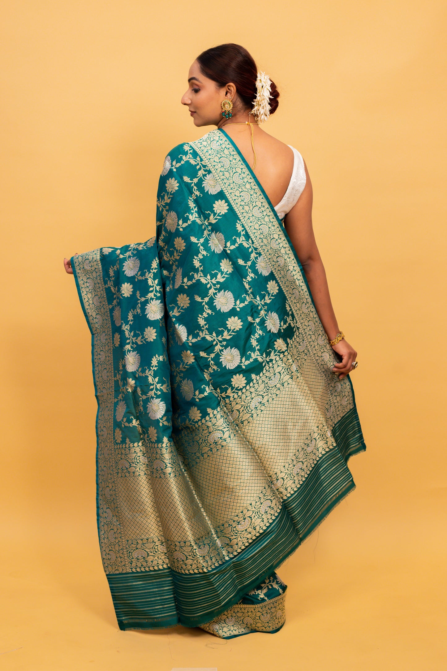 Green Saree Katan Silk Handwoven - Panaya 