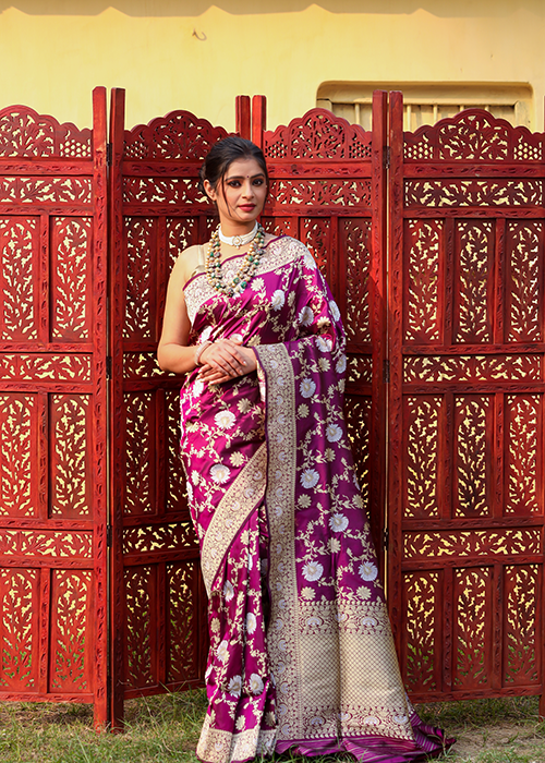 Deep Wine Katan Silk Saree close-up of Kadwa Jaal weave