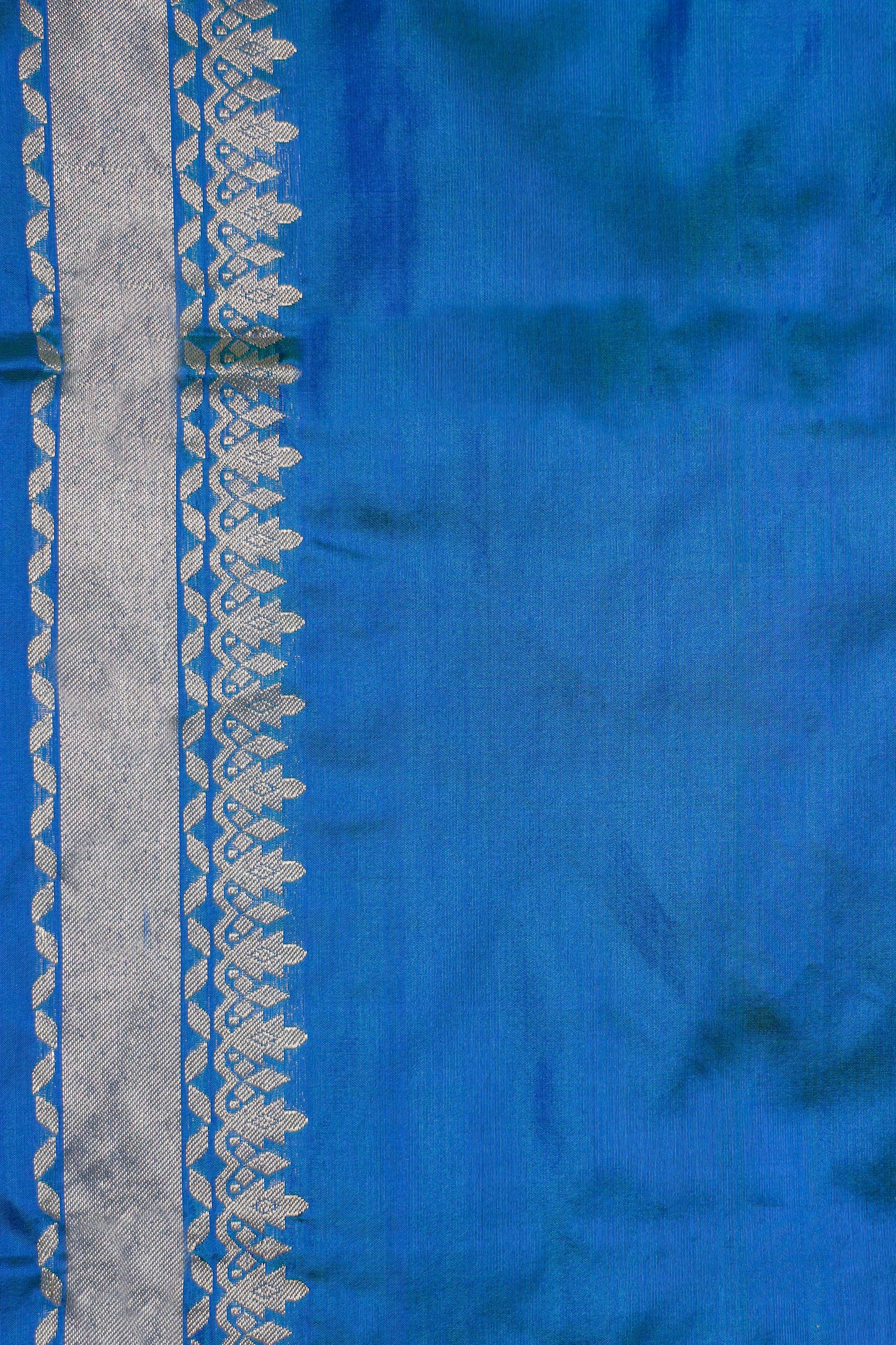 Morkanthi Katan Pure Silk Kadwa Saree