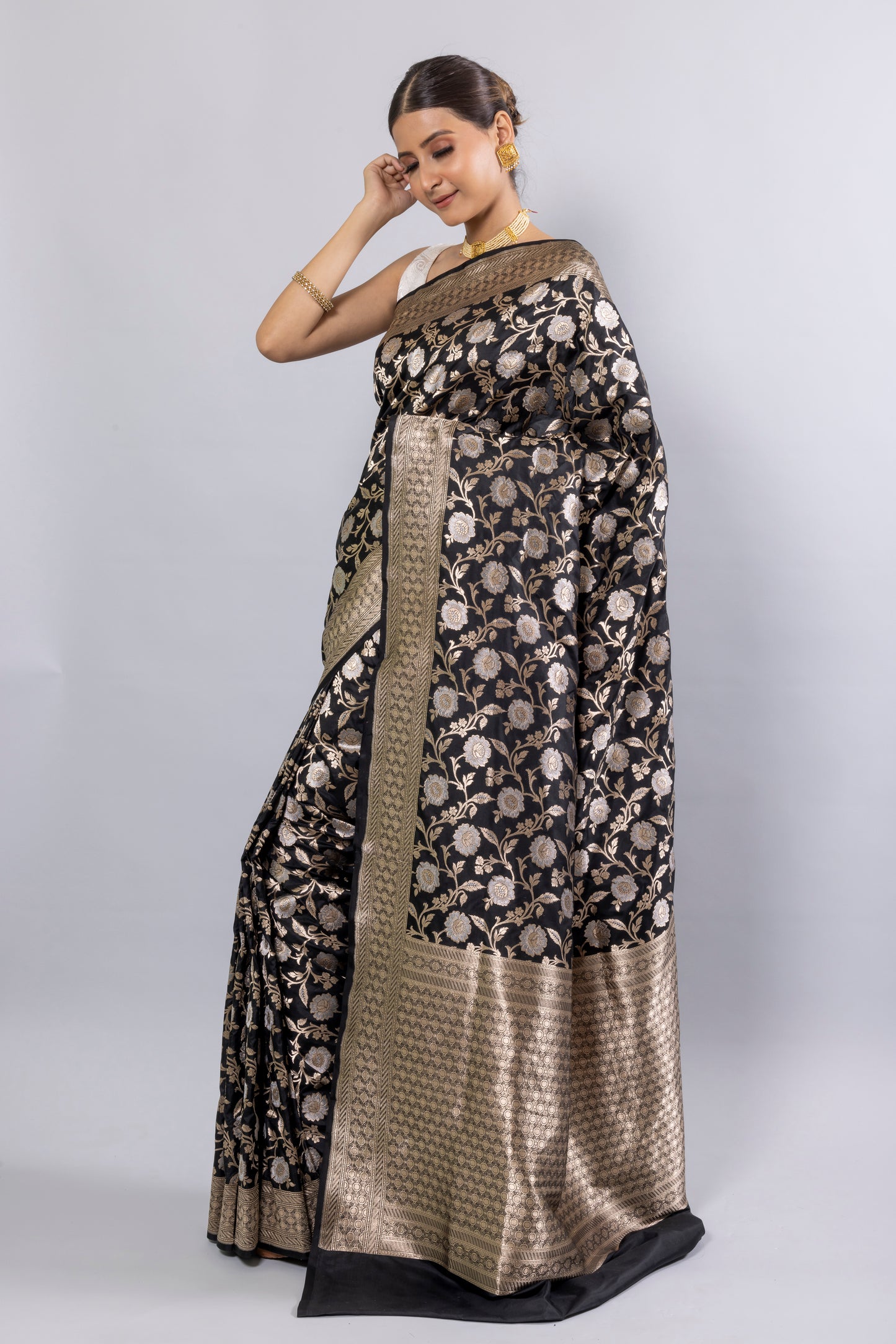 Black Handwoven Cutwork Katan Silk Saree - Panaya 