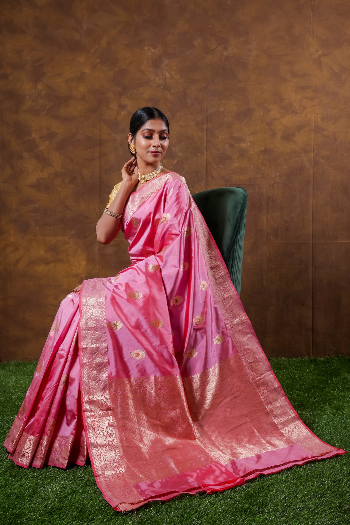 Pink Handwoven Kadwa Katan Silk Saree - Panaya 