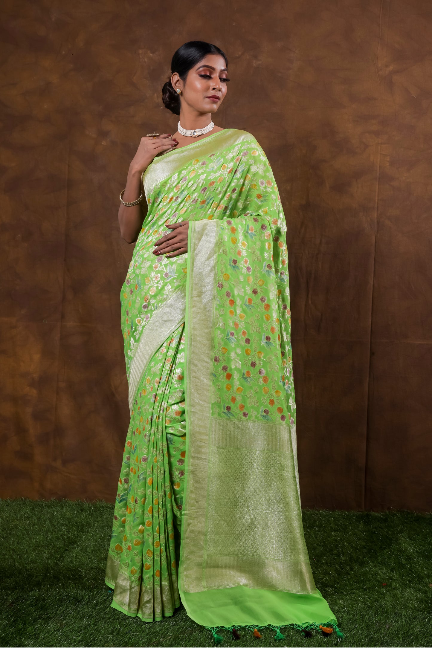 Light Green Georgette Khaddi Pure Silk Saree - Panaya 