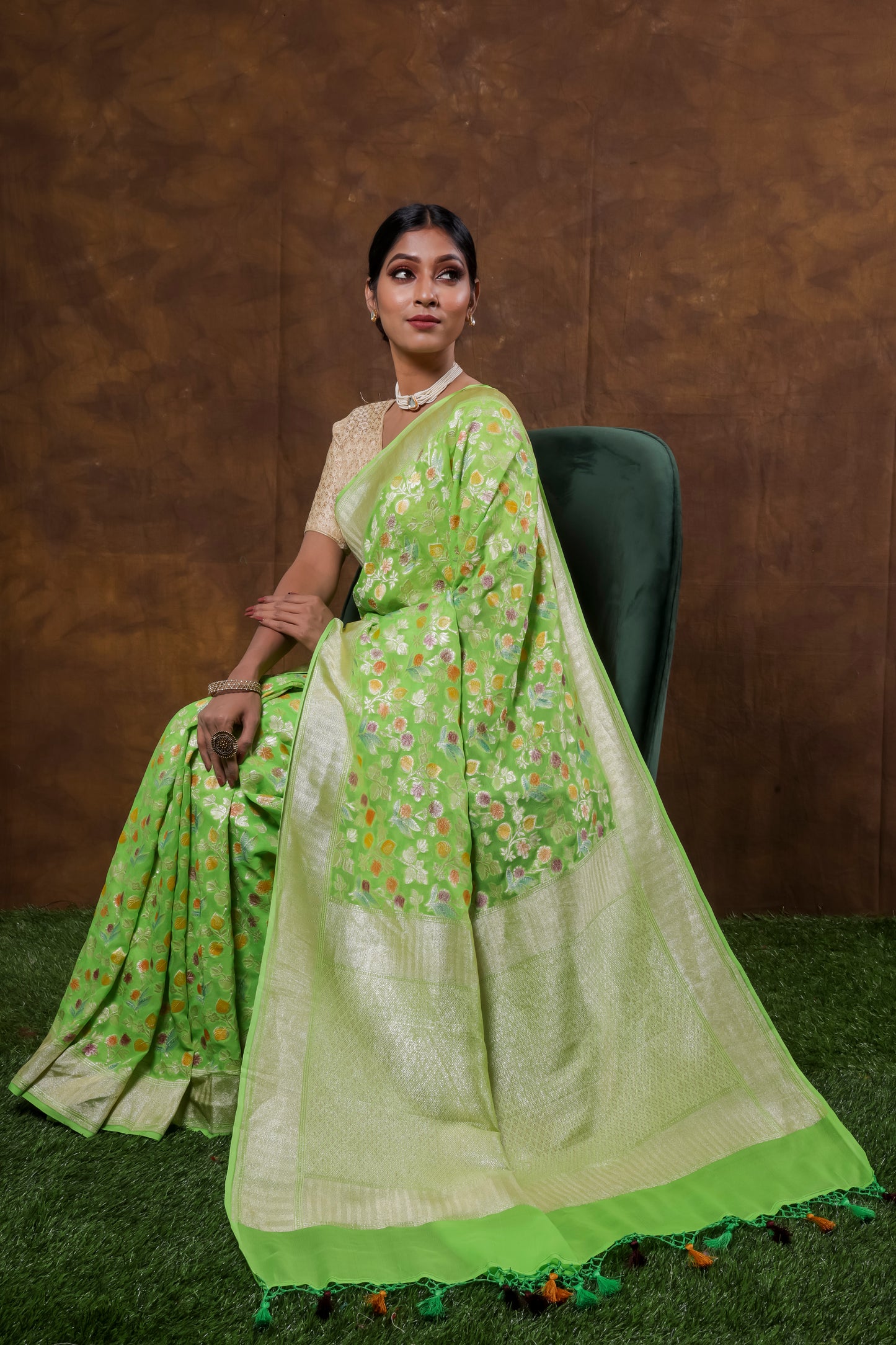 Light Green Georgette Khaddi Pure Silk Saree - Panaya 