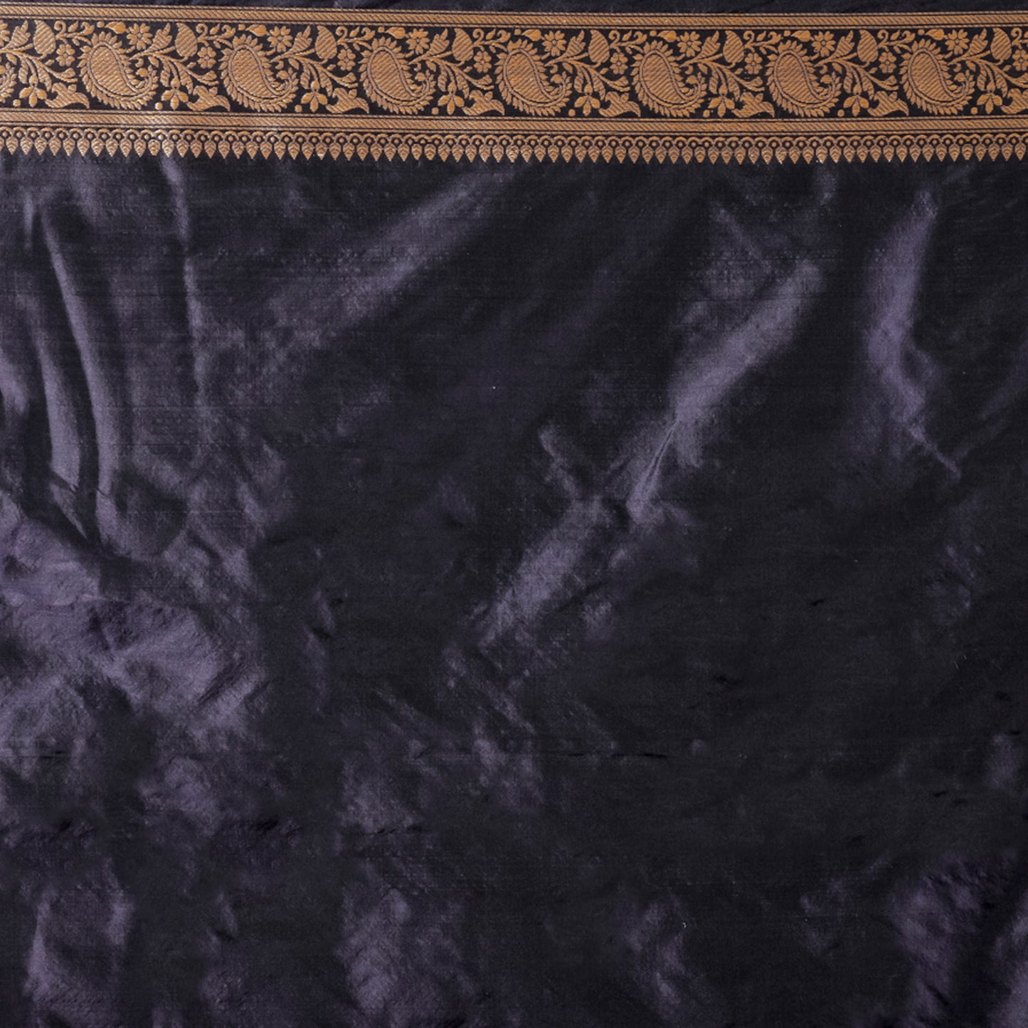 Slate Grey Handwoven Kadwa Katan Silk Saree - Panaya 