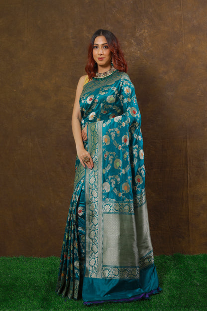 Morkanthi Handwoven Kadwa Katan Silk Saree - Panaya 