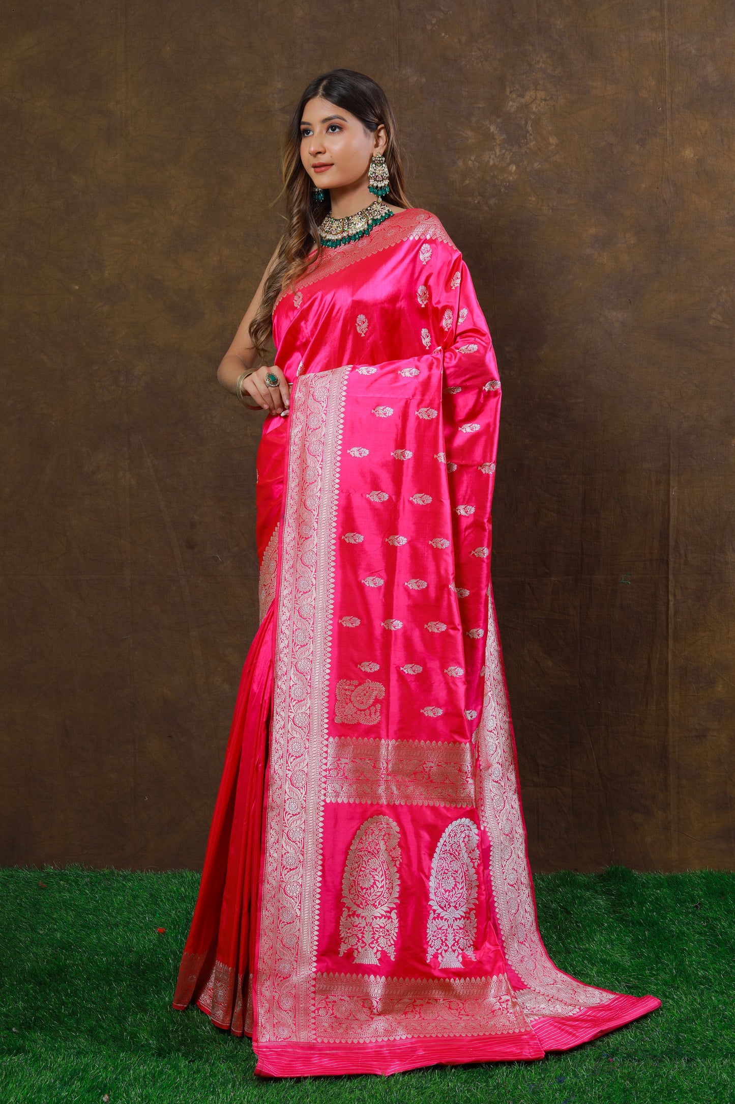 Pink Handwoven Kadwa Katan Silk Saree - Panaya 