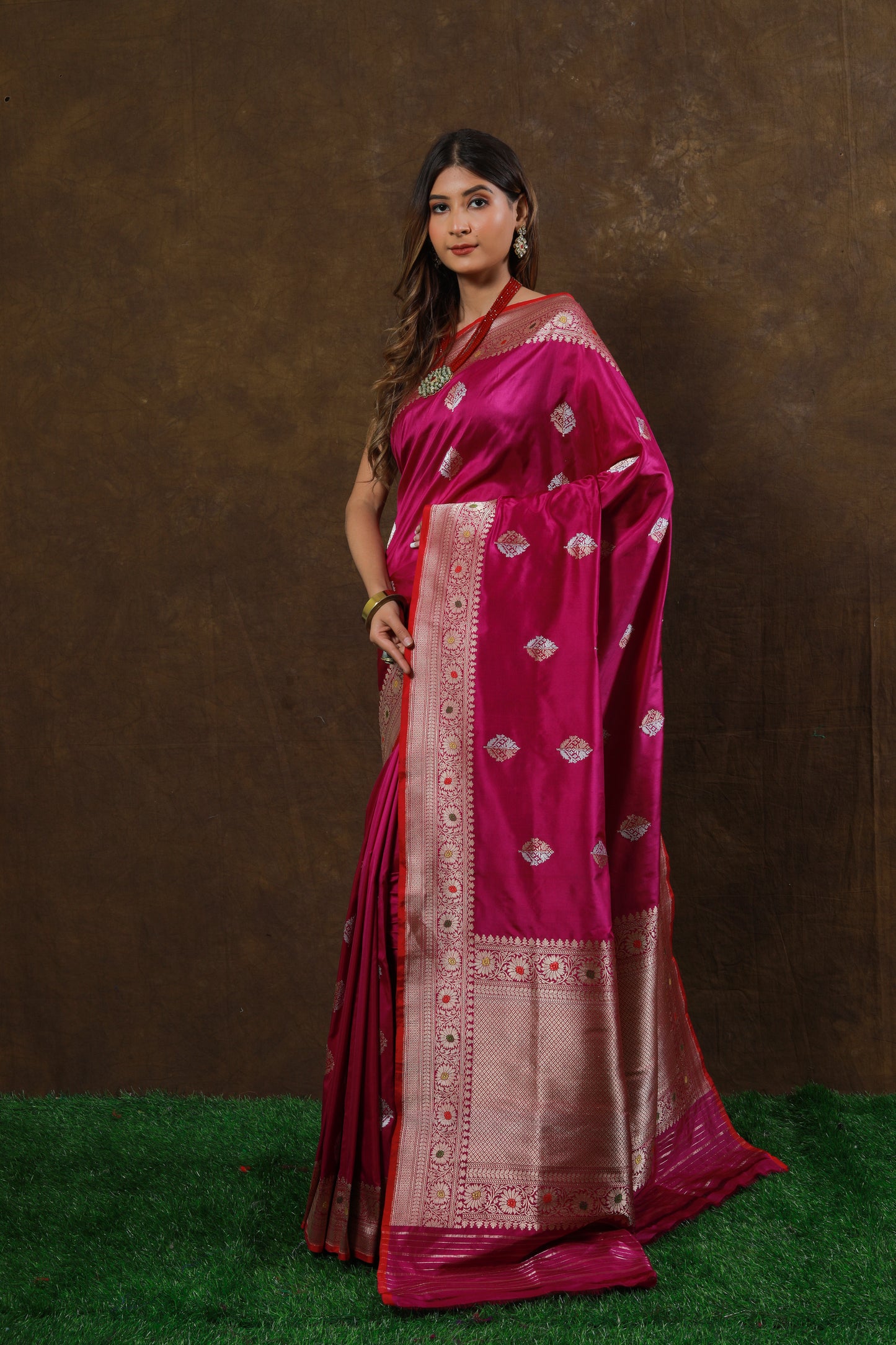 Rani Pink Handwoven Kadwa Katan Silk Saree - Panaya 