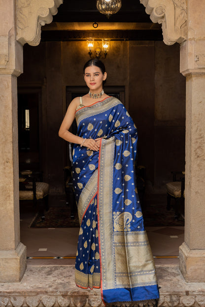 Royal Blue Handwoven Kadwa Katan Silk Saree - Panaya 