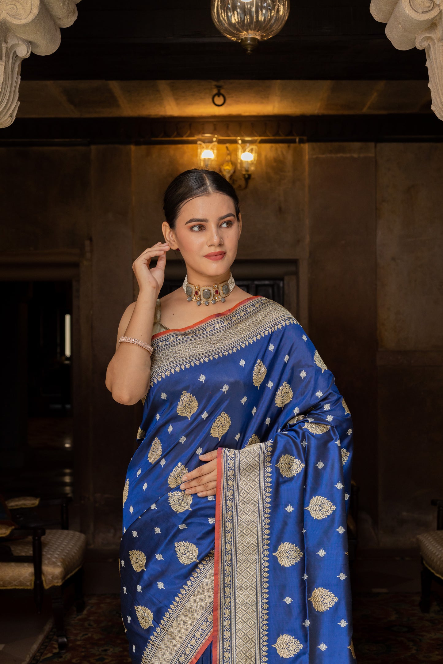 Royal Blue Handwoven Kadwa Katan Silk Saree - Panaya 