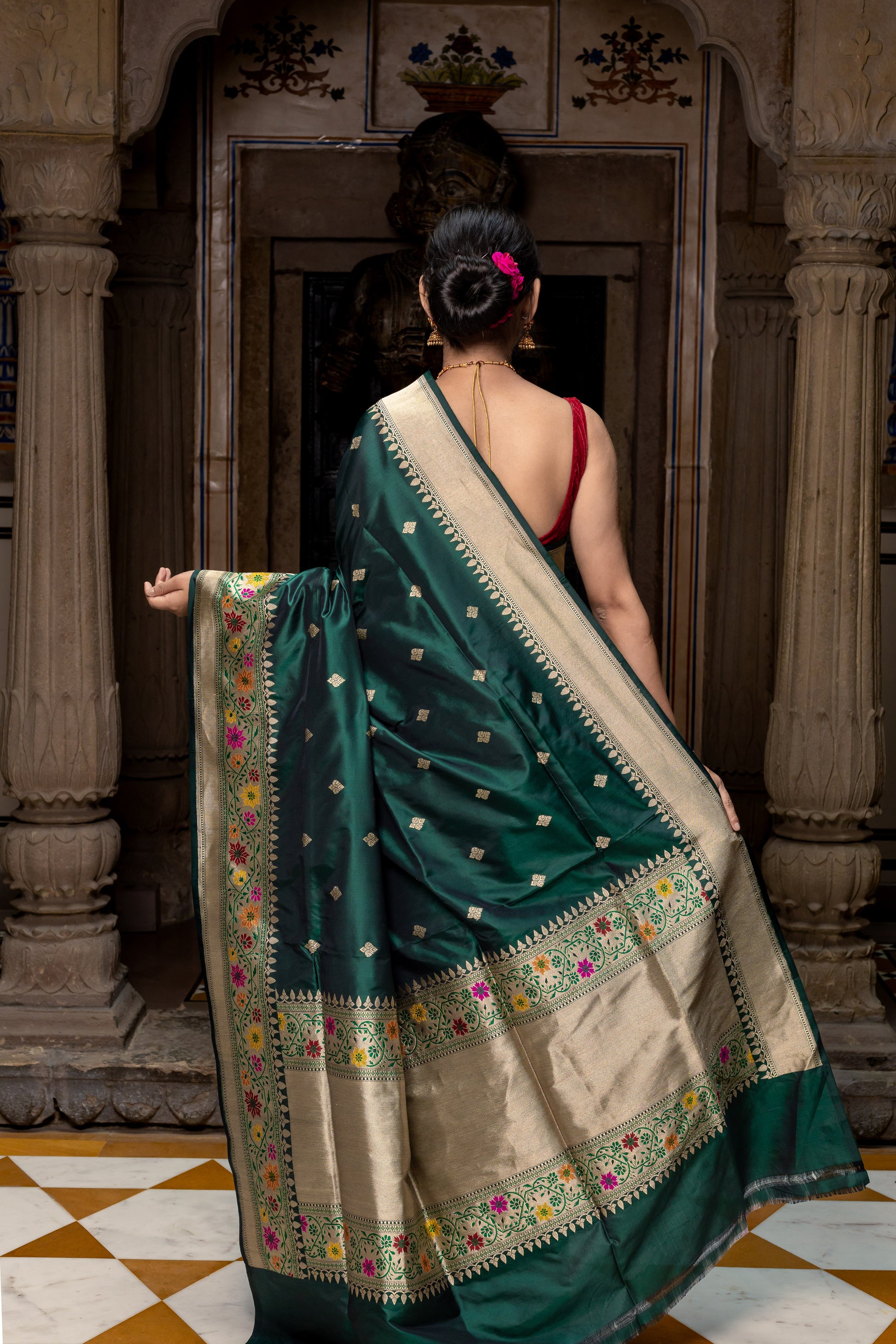 Bottle Green Handwoven Kadwa Katan Silk Saree