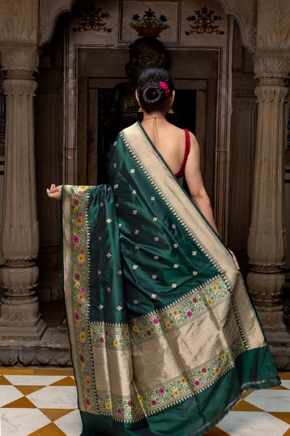 Bottle Green Handwoven Kadwa Katan Silk Saree - Panaya 