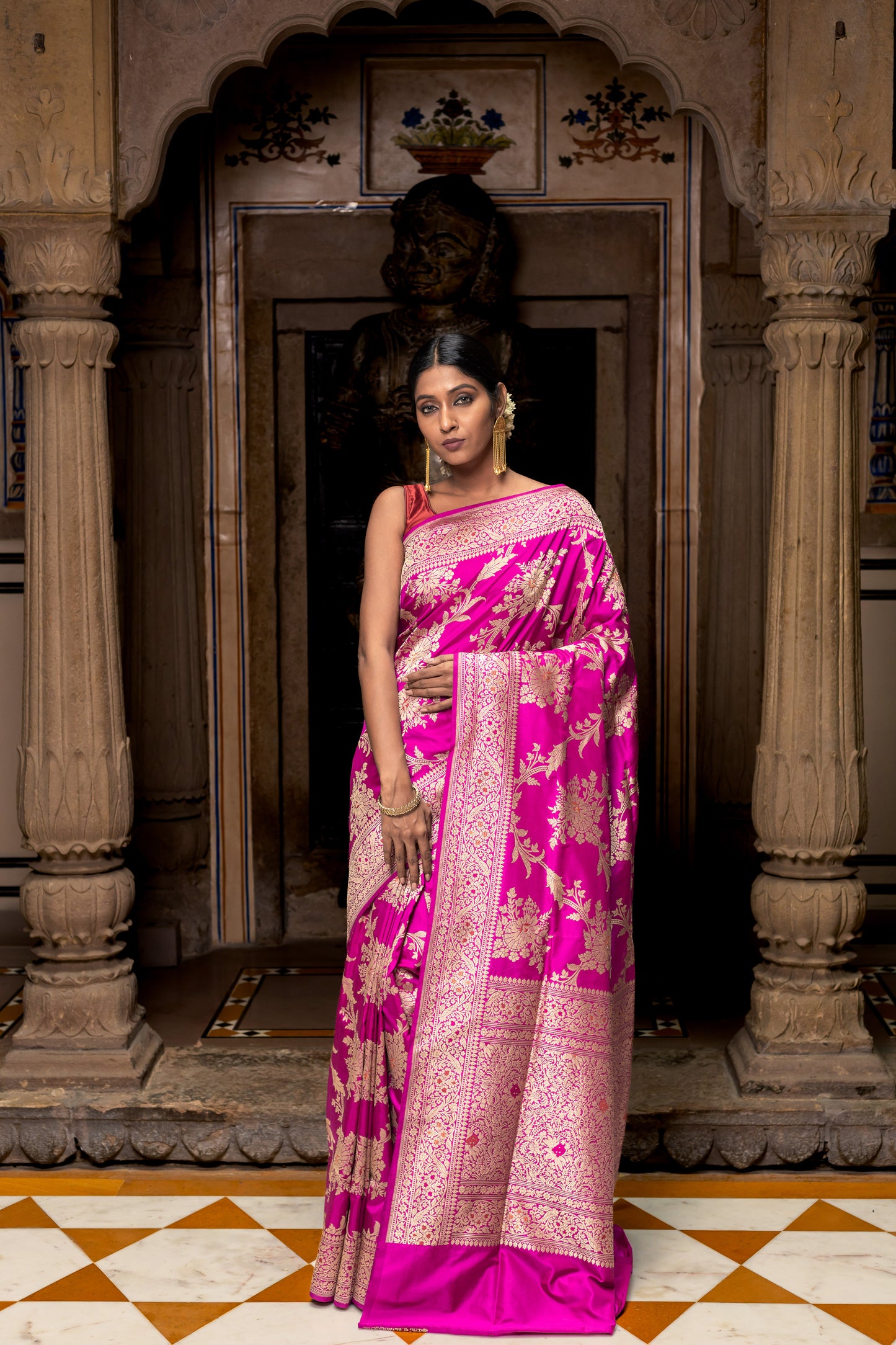 Rani Pink Handwoven Kadwa Katan Silk Saree - Panaya 