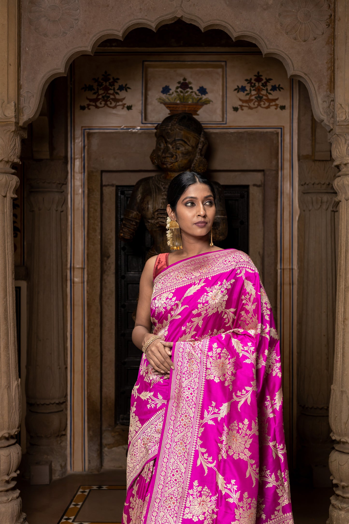 Rani Pink Handwoven Kadwa Katan Silk Saree - Panaya 