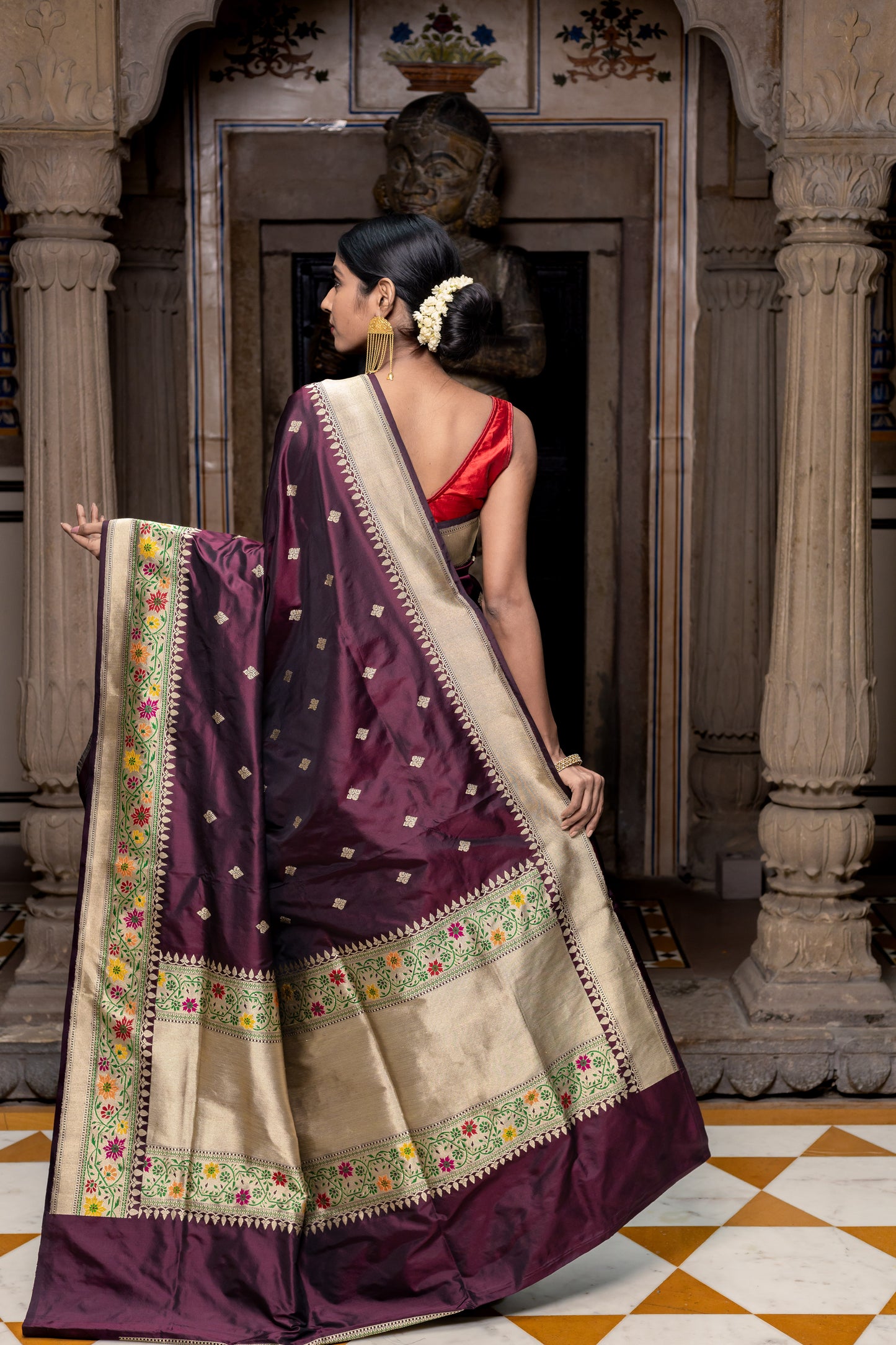 Wine Handwoven Kadwa Katan Silk Saree - Panaya 