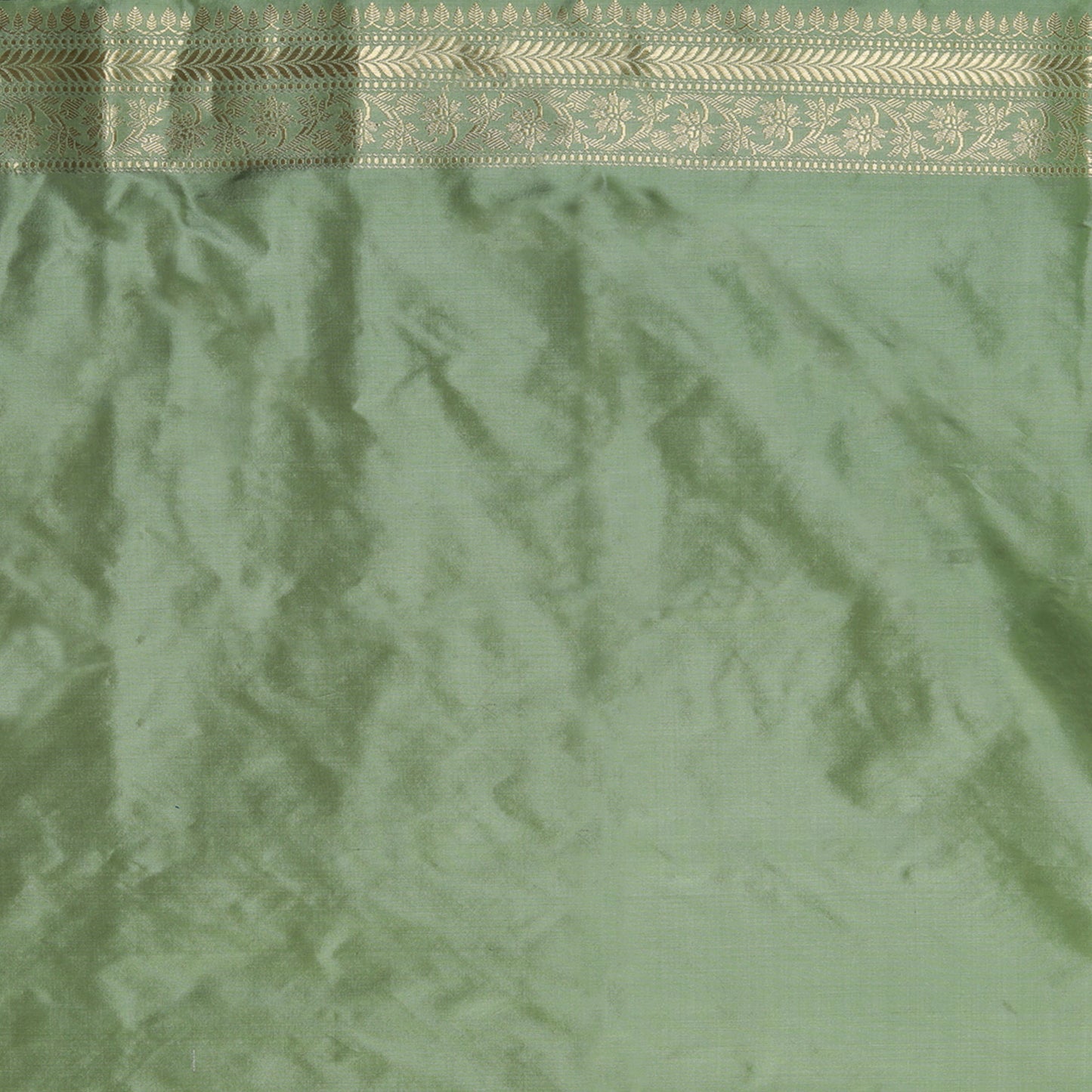 Pista Green Handwoven Kadwa Katan Silk Saree - Panaya 