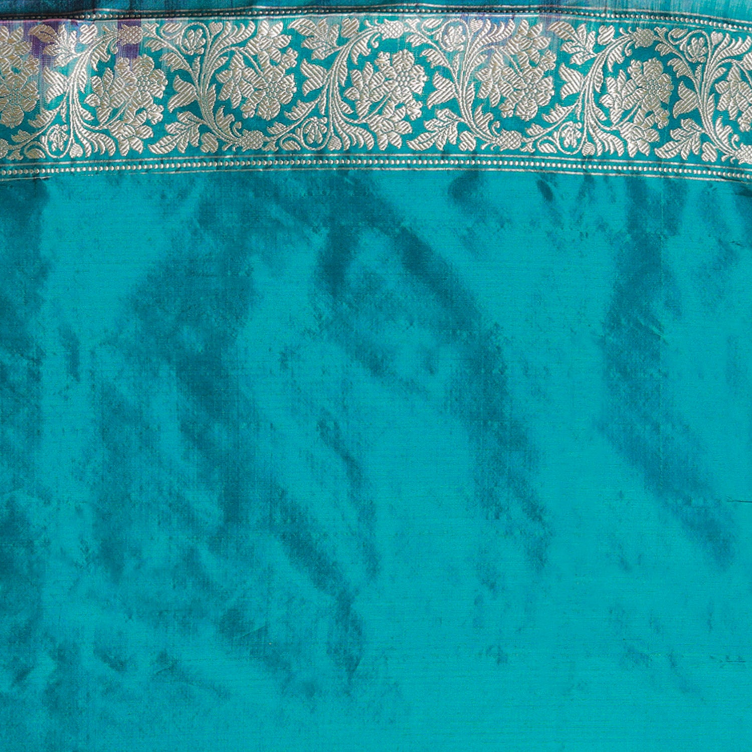 Morkanthi Handwoven Kadwa Katan Silk Saree